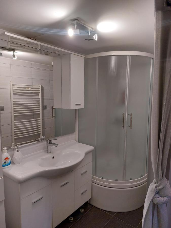 Queen House Apartman Zagreb Buitenkant foto